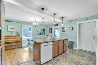 1705 Comfort St, Lansing, MI 48915 - photo 7