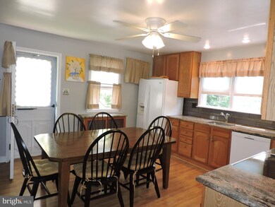 905 Righter St, Conshohocken, PA 19428 - photo 6