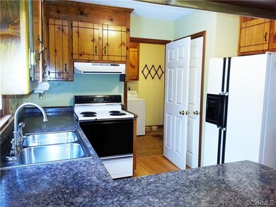 4800 Tatum Rd, Disputanta, VA 23842 - photo 3