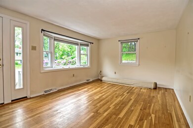 19 Newburgh Rd, Nashua, NH 03062 - photo 5