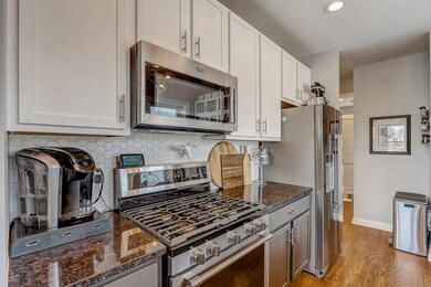 2243 W Ainslie St unit 22433W, Chicago, IL 60625 - photo 7