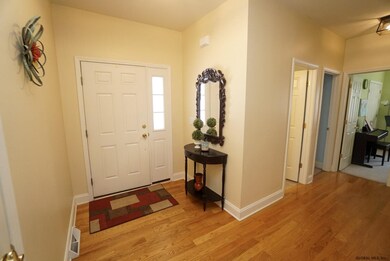 23 Conway Cir, Albany, NY 12211 - photo 4