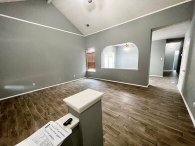 8035 Trail Side Dr, Houston, TX 77040 - photo 3