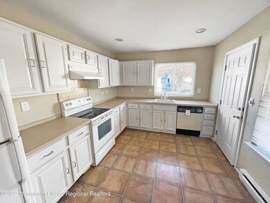 832 Westminster Ct unit c, Manchester, NJ 08759 - photo 3