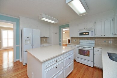 1201 Davenport Place-00018