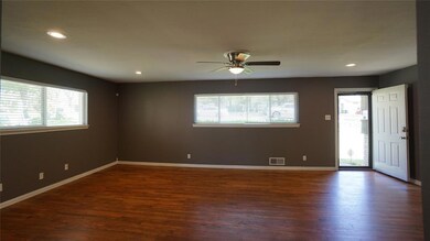 1504 W Day St, Denison, TX 75020 - photo 5