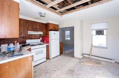 118 Butterfield St, Lowell, MA 01854 - photo 5