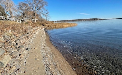 38264 N Shore Dr, Battle Lake, MN 56515 - photo 5