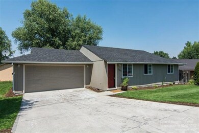 3265 SW Quartz Place, Redmond, OR 97756 - photo 2