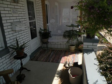 547 Furnace St, Emmaus, PA 18049 - photo 2