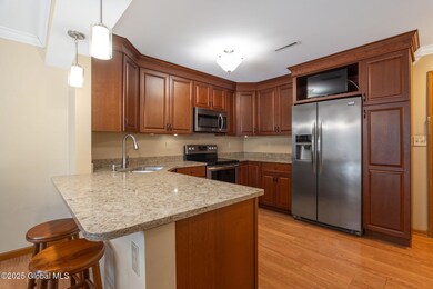 13-4036GeorgetownSq_10 (2)