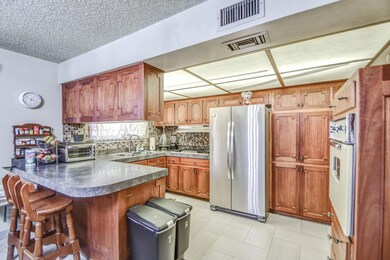 KITCHEN 7