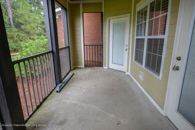Scren Porch (1 of 1)