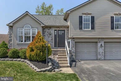 39 Red Maple Cir, Palmyra, PA 17078 - photo 4