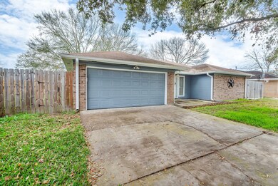 4609 Sandalwood Ave, Rosenberg, TX 77471 - photo 2