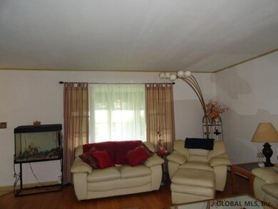 176 Sycamore St, Albany, NY 12209 - photo 2
