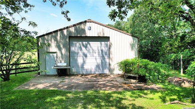 30' x 50' shop building.