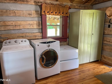 15445 Coventry Ln, Glade Spring, VA 24340 - photo 7