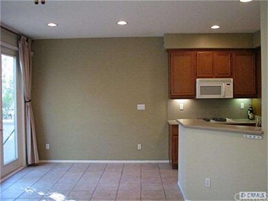 FORMAL DINING AREA WITH RECESSED LIGHT!