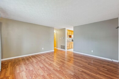 940 Tellega Ave, Columbus, OH 43207 - photo 4