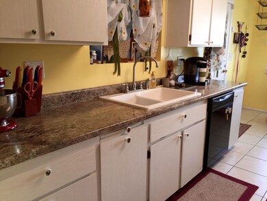 10017 W Deanita Ln unit 8, Sun City, AZ 85351 - photo 3