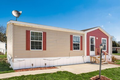 209 Villa Dr, Circleville, OH 43113 - photo 3