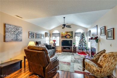 4201 Tannybrooke Ln NW unit 4C, Canton, OH 44718 - photo 7