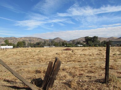 27417 Avenue 146, Porterville, CA 93257 - photo 5