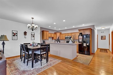 703 Cherokee Path, Lake Mills, WI 53551 - photo 2