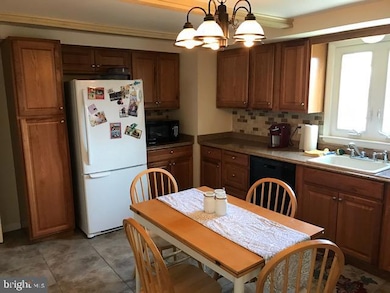 509 Maple St, Conshohocken, PA 19428 - photo 6