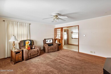 514 S Wagner Ave, Wapakoneta, OH 45895 - photo 4