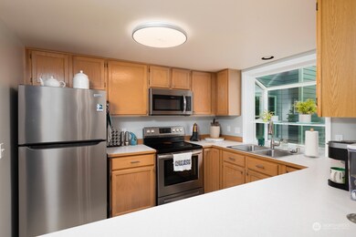 4081 224th Ln SE unit 211, Issaquah, WA 98029 - photo 7