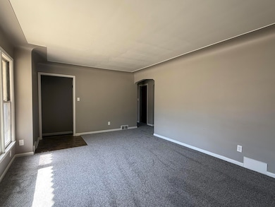 15305 Evergreen Ave, Eastpointe, MI 48021 - photo 3