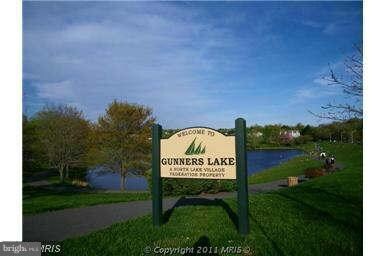 18812 Sky Blue Cir, Germantown, MD 20874 - photo 3