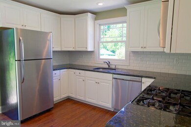 736 Aston Martin Dr, Lindenwold, NJ 08021 - photo 6