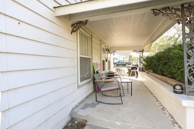 818 Vincil St, Moberly, MO 65270 - photo 3