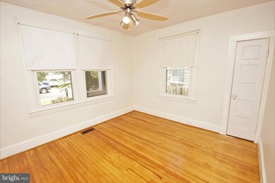 2735 Kildaire Dr, Parkville, MD 21234 - photo 7