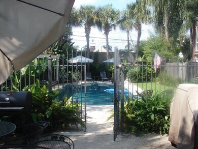 Swinning Pool