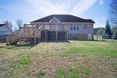 1205 Courtney Cove Ct, Gastonia, NC 28052 - photo 5