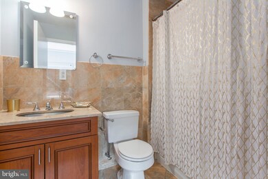 Bridge Five Condominiums unit 204, Philadelphia, PA 19127 - photo 5