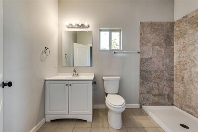 626 W Crawford St unit 101, Denison, TX 75020 - photo 5