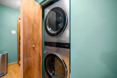 unlisted-address, Berwyn, IL 60402 - photo 5