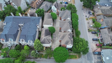 2402 Mandell St unit D, Houston, TX 77006 - photo 6