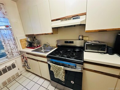 222-89 Braddock Ave unit 1G, Queens Village, NY 11428 - photo 7