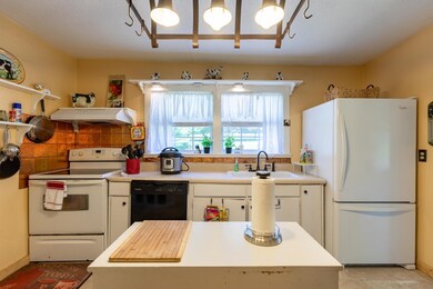 82 Bledsoe Rd, Petersburg, TN 37144 - photo 6