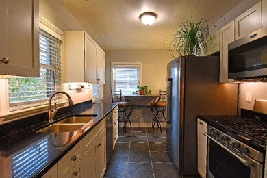 Quartz counters, Maytag appliances