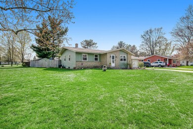 13462 Forest River Dr SE, Lowell, MI 49331 - photo 2