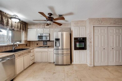 6501 Massey Ct, North Richland Hills, TX 76182 - photo 6