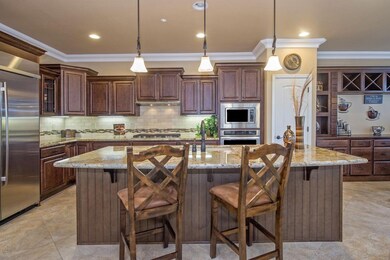 011_Gourmet Kitchen