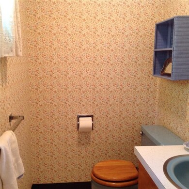 3672 W 32nd St, Erie, PA 16506 - photo 4